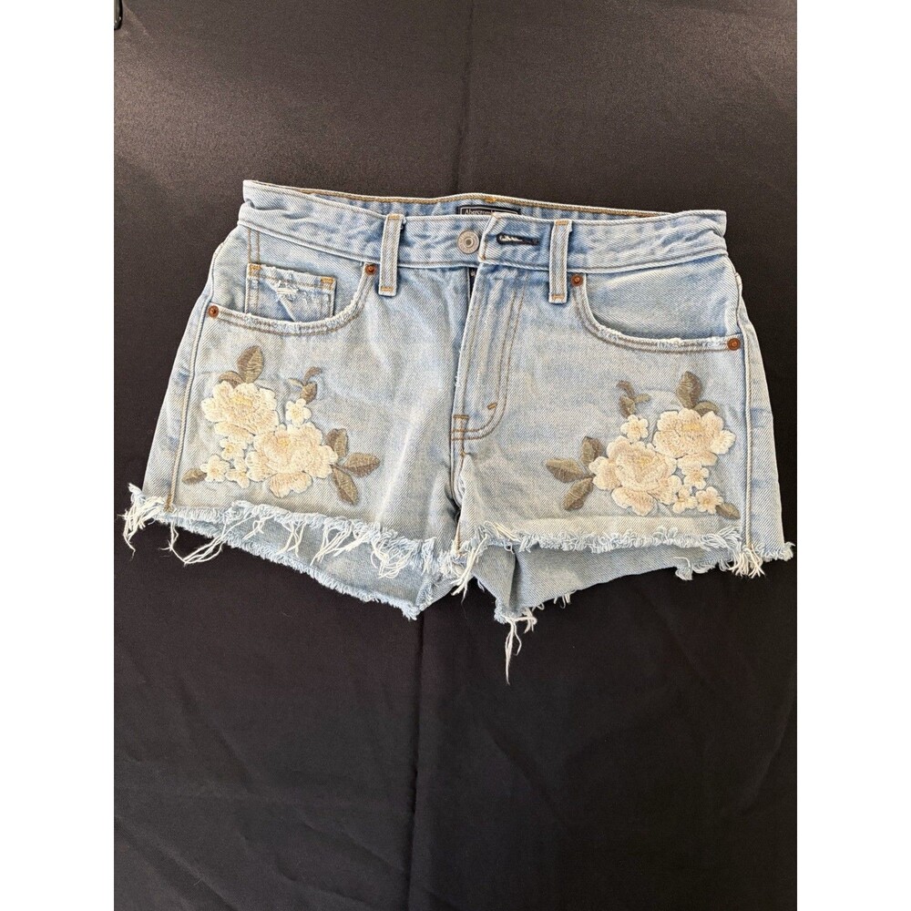 Abercrombie & Fitch embroidered floral Raw Hem Denim Shorts Size 25/0